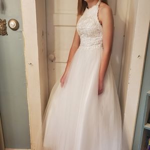 Wedding dress